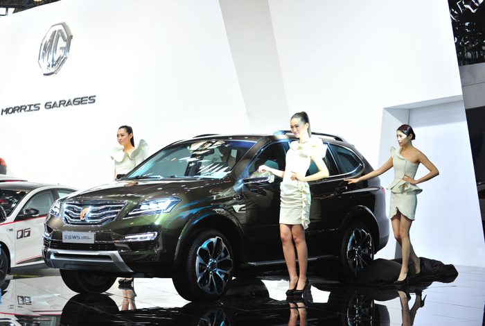 更時尚、更科技、更實用 “新一代跨領(lǐng)域?qū)I(yè)SUV”榮威W5 Urban Concept全球首發(fā)